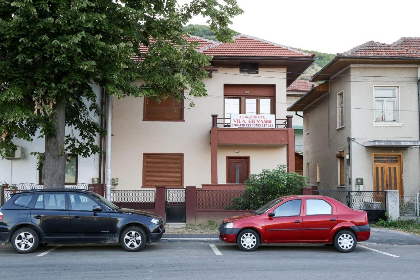 Vila Giovanni Hotel Orsova Exterior photo